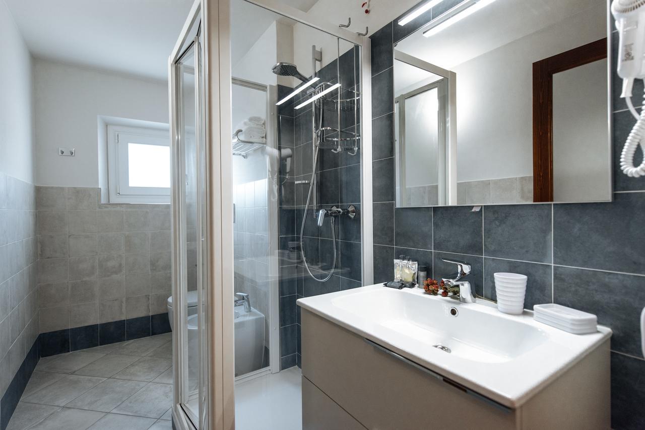 Residenza Cavour Aparthotel Empoli Luaran gambar